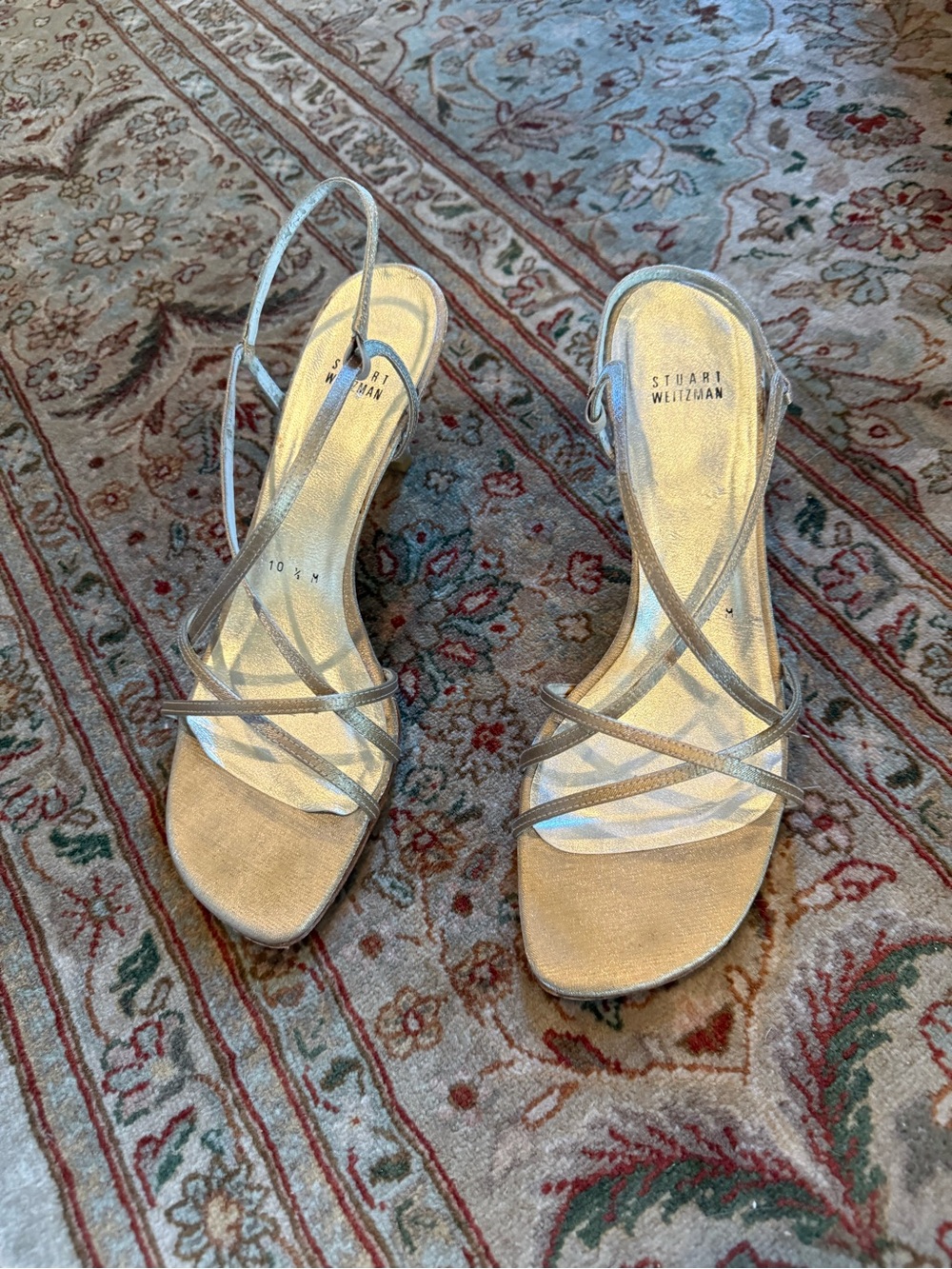 Stuart Weitzman Womens Silver Strappy kitten heel sandals